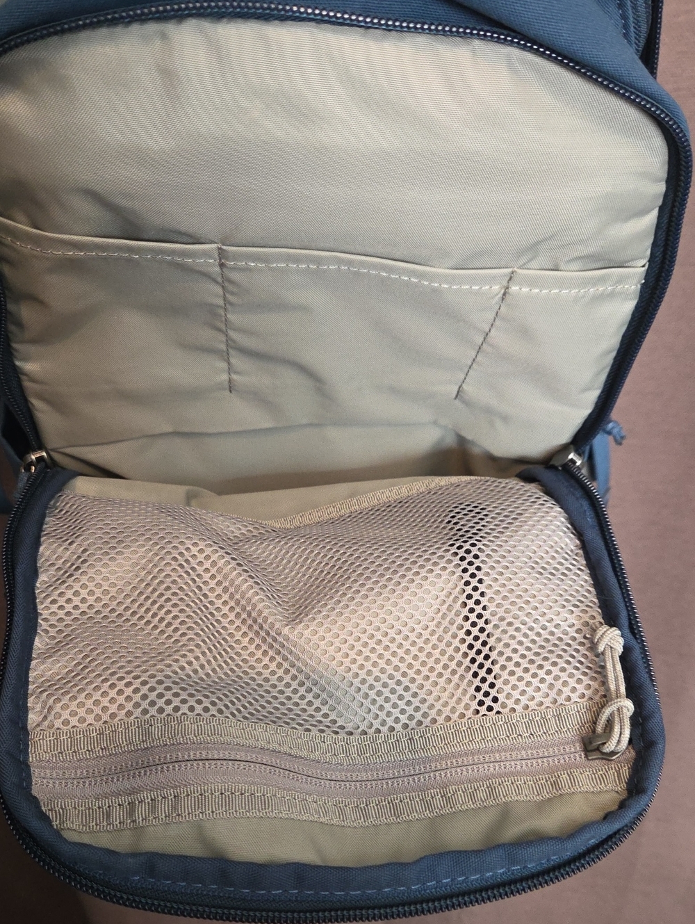 Fjallraven Raven G-1000 20 L Blue Backpack - Picture 6 of 11
